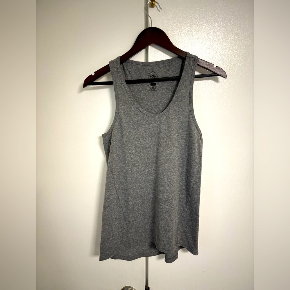 New APL women’s tank